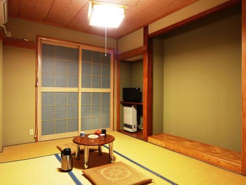 Sunrise Meiji-ya The 2-star Sunrise Meiji-ya offers comfort and convenience whether youre on business or holiday in Nagano. The hotel offers guests a range of services and amenities designed to provide comfort and co