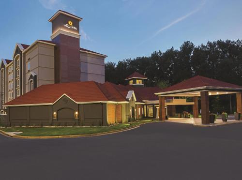La Quinta Inn & Suites By Wyndham Atlanta Alpharetta