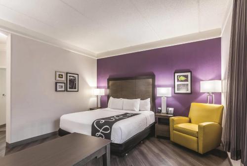 La Quinta by Wyndham Atlanta Alpharetta - image 6