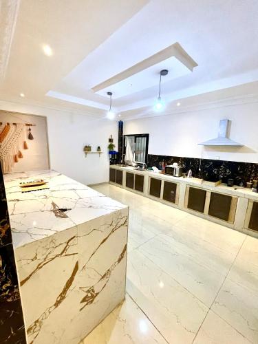 Home TERANGA villa de 4 chambres climatisées avec SDB privées et parking gratuit (Home TERANGA villa de 4 chambres climatisees avec SDB privees et parking gratuit) in Rufisque