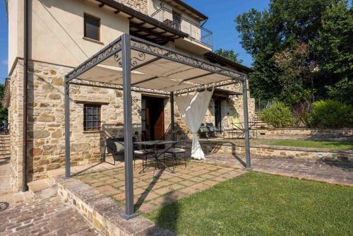 아시시 Agriturismo La Palazzetta di Assisi 4성급 게스트하우스 수영장
