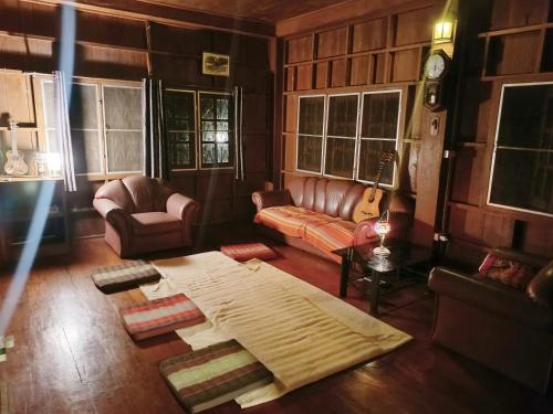 Babazia Community in Mae Na Toeng