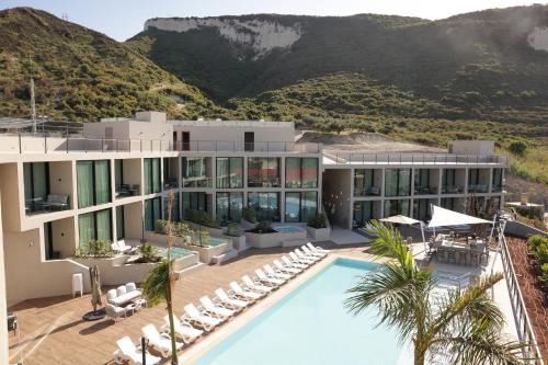 Inanna Resort – khách sạn tại Hraiche
