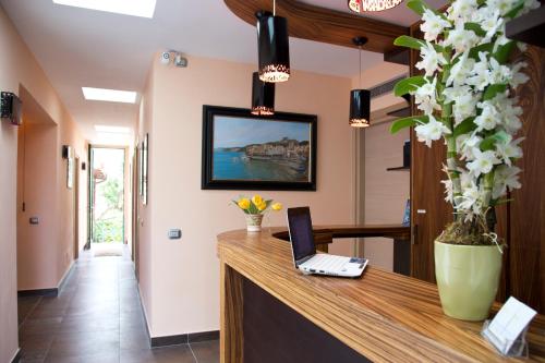 Előcsarnok, Villa Solaria in Sant'Anna