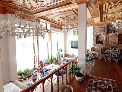 Hotel Des Etrangers - Special Category - image 3