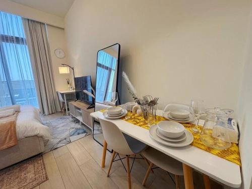 Kanisha Homes Azizi Riviera 48 by Vacay Xeal - image 6