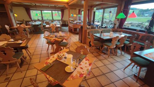 مطعم, Landgasthaus Backhof-Helmle in Breitnau