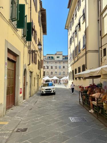 Santa Croce Banks - image 5