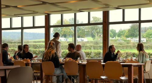 Comida y bebida, Landhuis Bovenste Bos in Epen