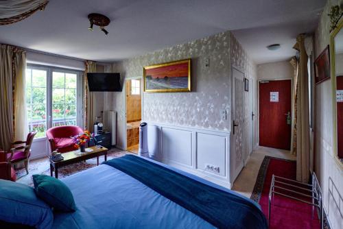 LE CASTEL in Brissac-Quincé