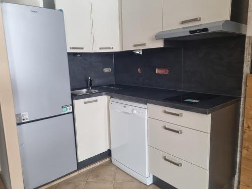 Appartement chaleureux proche des pistes avec balcon - FR-1-181-2102 in La Plagne
