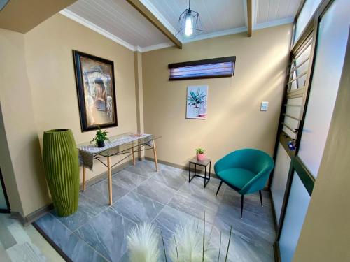 Modern Van Riebeeck Park Accomodation in Van Riebeeck Park