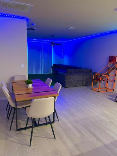 Entire Brand New Modern Lake House Family Fun in Auburndale (FL)