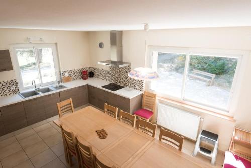 virtuve, Domaine des Ayasses , Gîte de la Foret - 10 personnes (Domaine des Ayasses , Gite de la Foret - 10 personnes) in Vaunaveys-la-Rochette