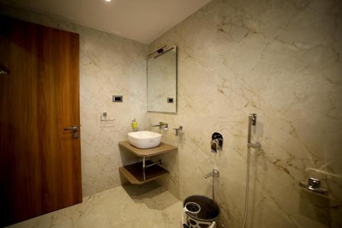 Honey Villa - image 2