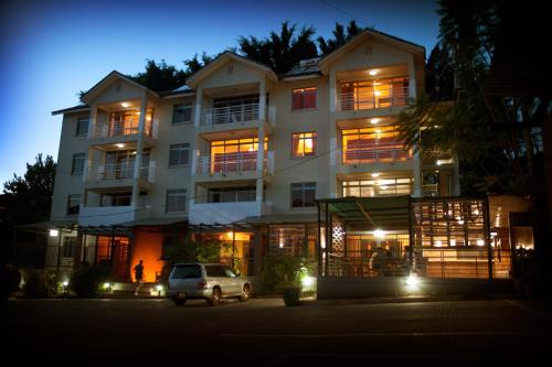 Bushpig Backpacker Hostel – Kampala