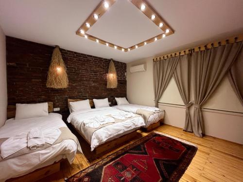 Wooden Villa - image 3