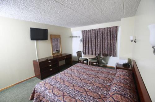 Meadowbrook Motor Lodge