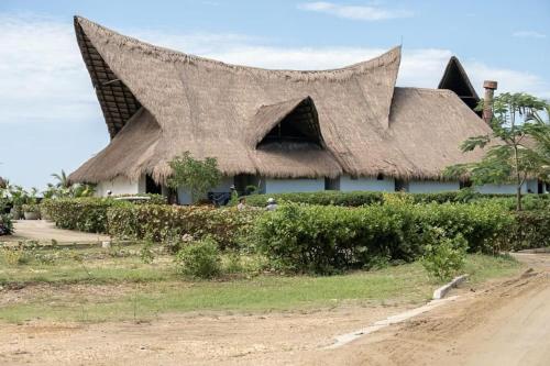 Hermosa casa en Karibana Ctg in Punta de Canoa