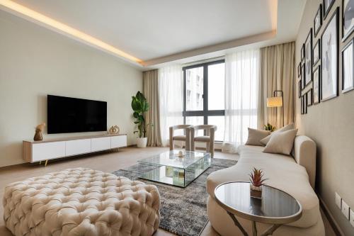 Brassbell l Sheikh Zayed l Aeon Towers - image 9