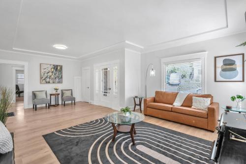 Spacious 4 Bed Home - In-Law Unit -Near SF and Napa in 瓦列霍