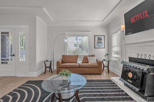 Spacious 4 Bed Home - In-Law Unit -Near SF and Napa in 瓦列霍