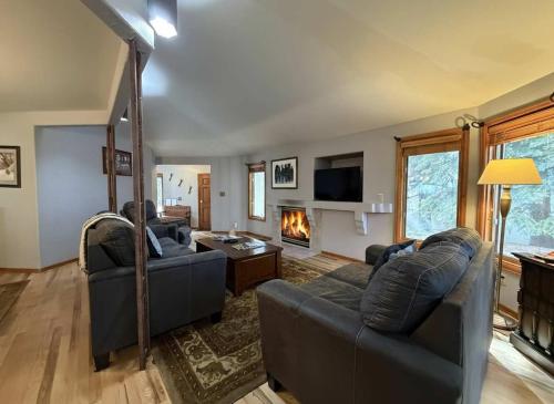 Vail Home with Private Creek & Backyard