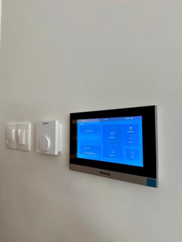 設施, Simcity IX l Central park with Air Conditioning, free garage parking, balcony and 24 7 self check-in in 班斯卡比斯特里察市中心