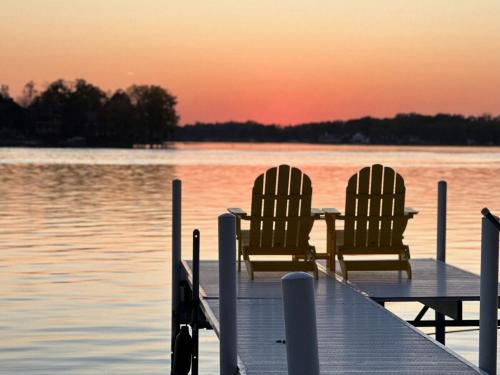 The Old Stone Cottage at Tippy in North Webster, USA