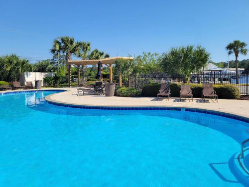 Úszómedence, Cozy 2 bedroom, 2 bathroom condo located at Harbor Landing! in Ocean Springs (Mississippi)