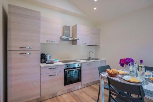PiancaLodge by Lago Reisen in Kanero Riviera