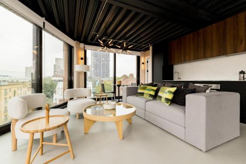 Cool Hoxton industrial loft, Лондон