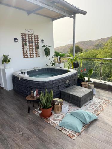 VILLA NAYELI Luxury and Simplicity in Rui Vaz