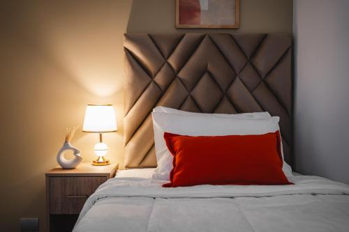 Oceanfront Apartment - Across from Larcomar Miraflores - image 4