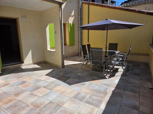 Grand appartement confortable au pied du Mont Ventoux - Large comfortable apartment in Provence, near Mont Ventoux - Location saisonnière - Malaucène