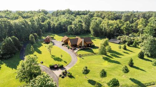Private Luxury Log Cabin in Stockton (NJ)
