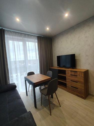 Közös társalgó / TV, New Suit Apartment in Bucha