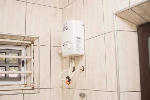 دش, 2Bedroom Apartment at Pokuase in Amasaman