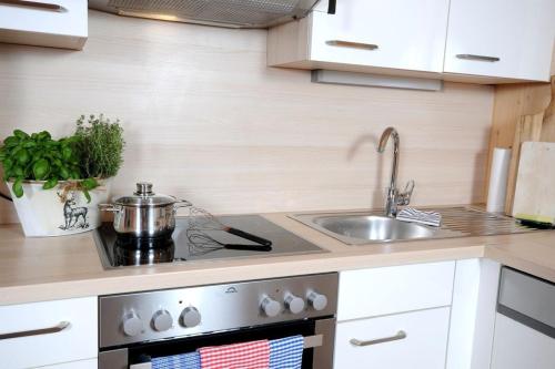 Ferienhaus Marie in เบิร์กสตอล