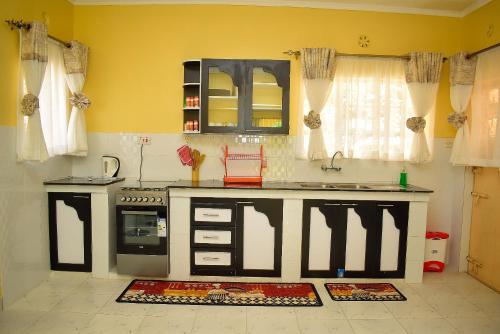 Cuina, Aggie's BnB- Entire 3-Bedroom Bungalow in Nakuru