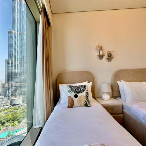 Grande Signature Burj Khalifa view 4 Min walk Dubai Mall Infinity Pool with Fountain View Free parking By The Meridian, Dubaj (fotografie 8)