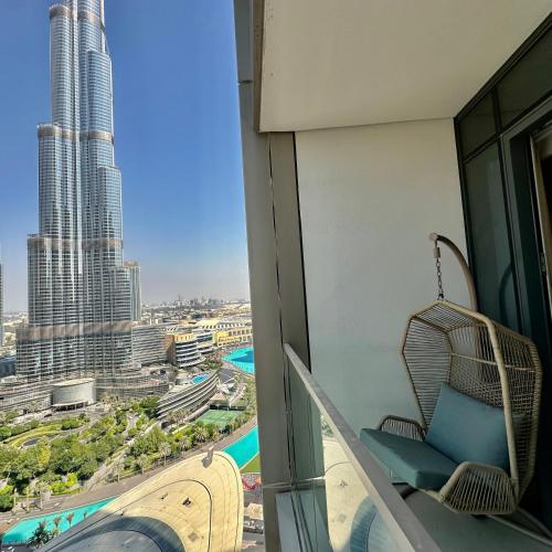 Grande Signature Burj Khalifa view 4 Min walk Dubai Mall Infinity Pool with Fountain View Free parking By The Meridian, Dubaï