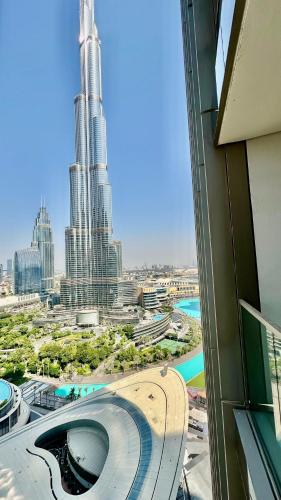 Grande Signature Burj Khalifa view 4 Min walk Dubai Mall Infinity Pool with Fountain View Free parking By The Meridian, Dubaj (fotografie 5)