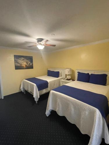 Coral Sands Inn & Seaside Cottages
