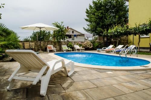  Apartments Andrea, Unterkunft in Marčana