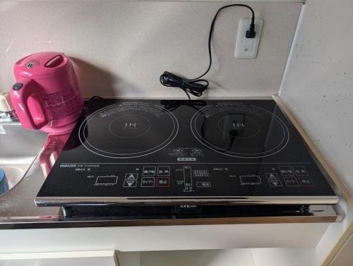 ライフ201 Entire studio for rent, can accommodate 2 people, 5 minutes on foot from the nearest station, perfect as a base for sightseeing in Osaka, equipped with free WIFI 201