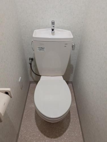 ライフ201 Entire studio for rent, can accommodate 2 people, 5 minutes on foot from the nearest station, perfect as a base for sightseeing in Osaka, equipped with free WIFI 201