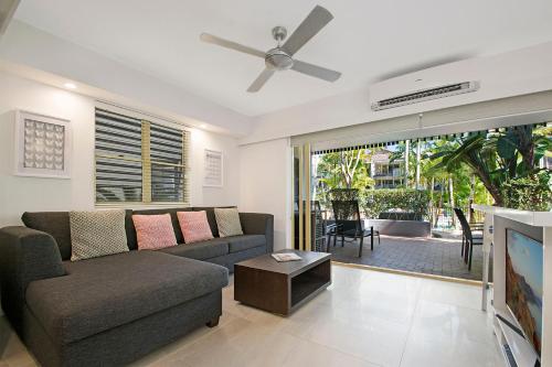 努萨法语区曼特拉酒店