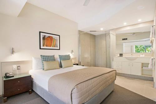 努萨法语区曼特拉酒店