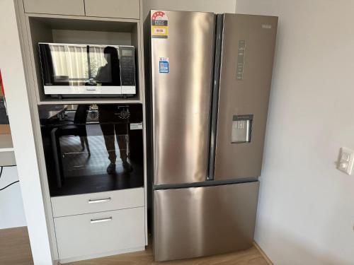 Milbridge Getaway with a bathroom in each room in Australind